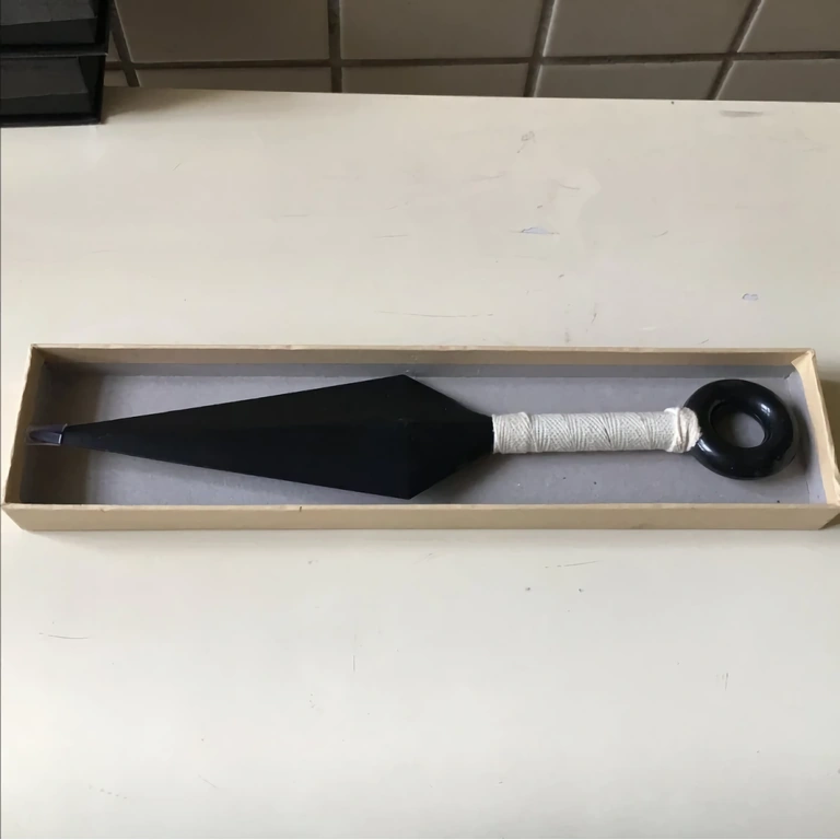 Nindzjas rotaļlieta ar Naruto iedvesmotu dizainu