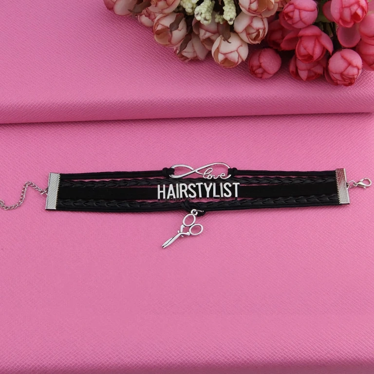 Melna ādas aproce – barbershop stils Ādas aproce pilsētas vai profesionālajam barbershop stilam