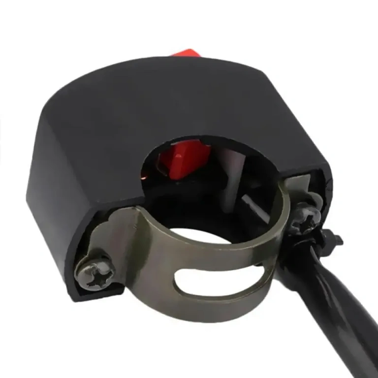 ON/OFF slēdzis gaismām un ATV aksesuāriem