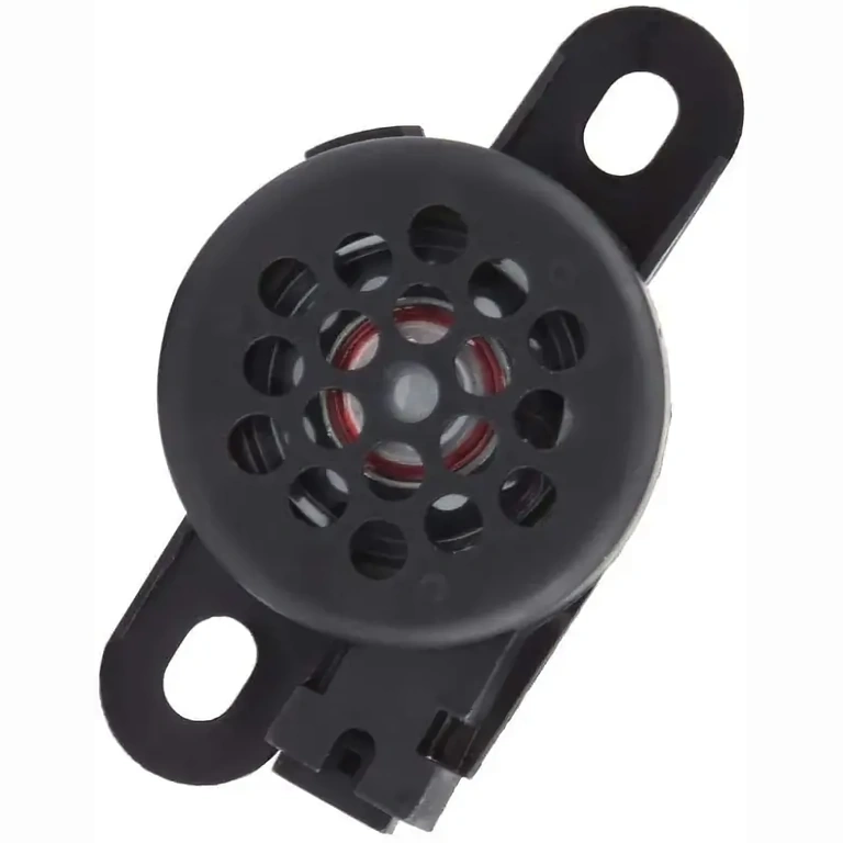 Buzzer aizmugurējo stāvvietu sensoru akustiskai signalizācijai