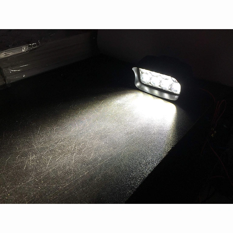 Spēcīga balta gaisma āra lietošanai