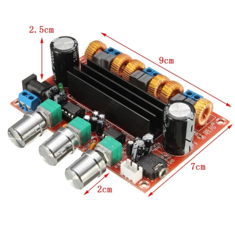 XH-M139 skaļuma regulēšana – detaļas Tuvplāns ar XH-M139 skaļuma un toni pogām