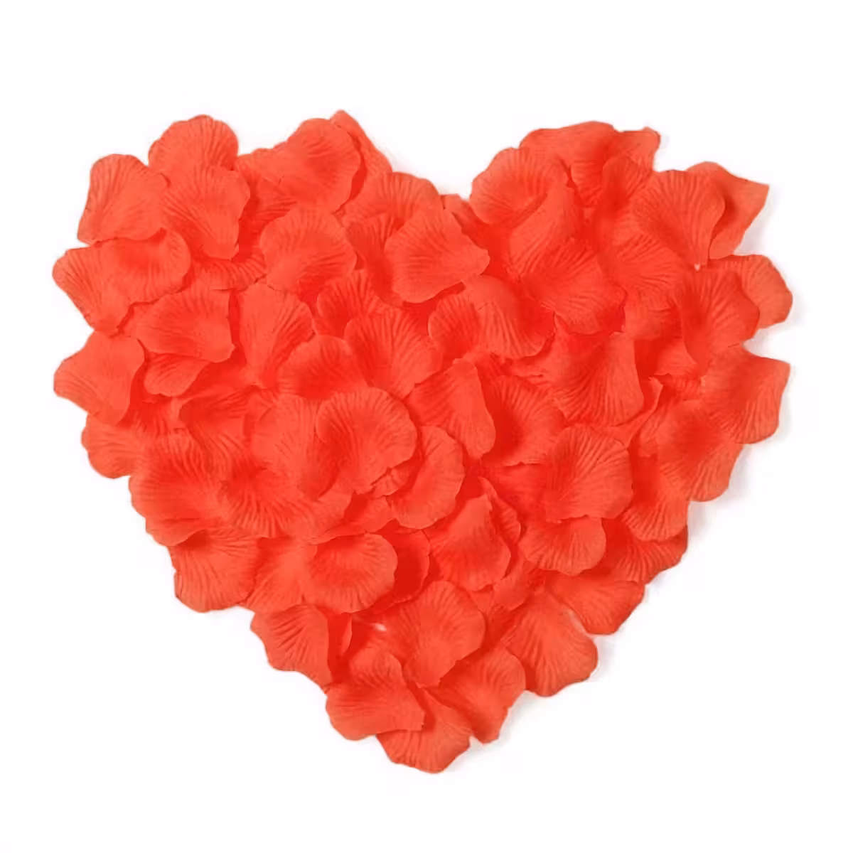 Sarkanas mākslīgās rožu ziedlapiņas – ideāli medusmēneša dekoram