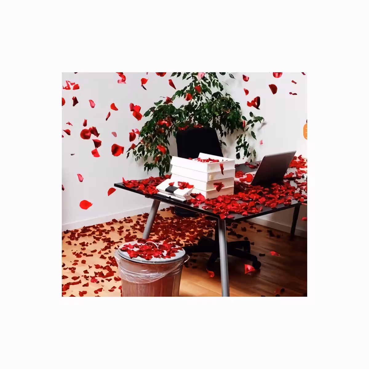 Sarkanas mākslīgās rozes ziedlapiņas kāzu galdu dekorēšanai