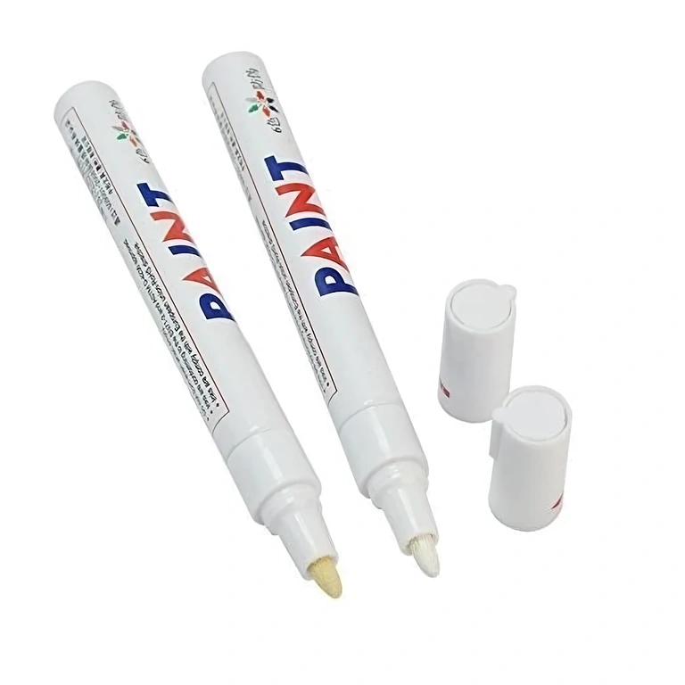 Balts marķieris ideāli piemērots auto vai velosipēdu riepām