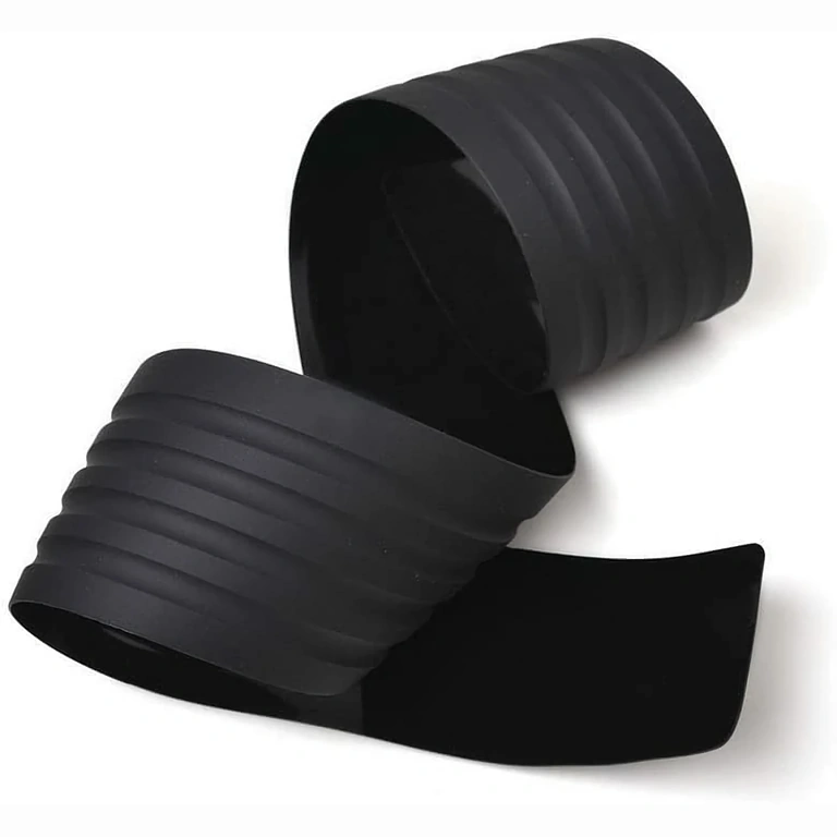 Gumijas aizsargornaments bagāžnieka malai