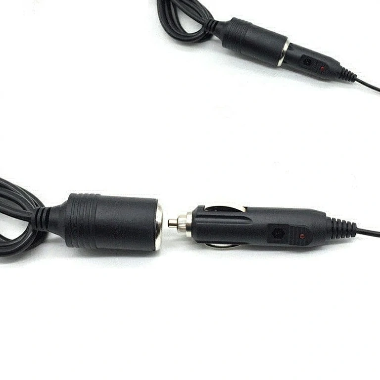 Sprieguma pārveidotājs 220V uz 12V ar automašīnas cigarešu ligzdu, 10A, jauda 120W