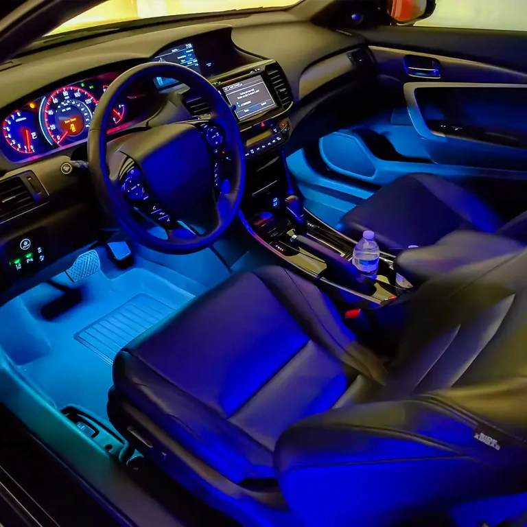 LED lenta auto salona apgaismojumam Elastīga LED lenta auto interjera apgaismojumam