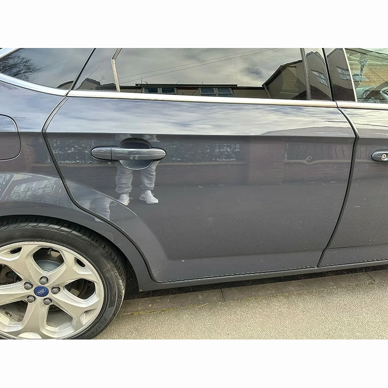 Durvju malas aizsardzības lenta Elastīga durvju malu aizsardzības lente