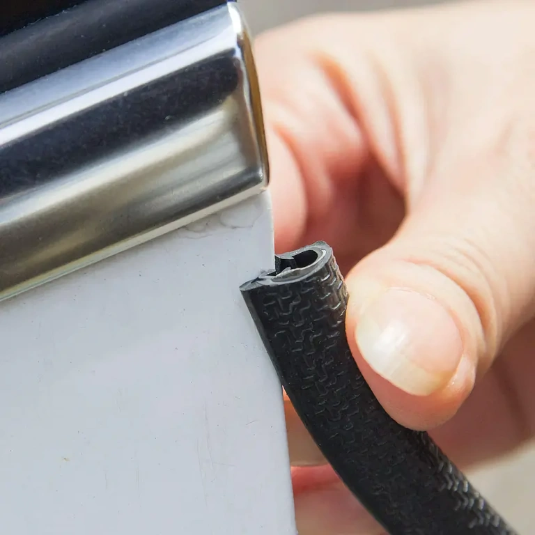 Durvju malu aizsardzības lenta Elastīga aizsardzības lente durvju malai