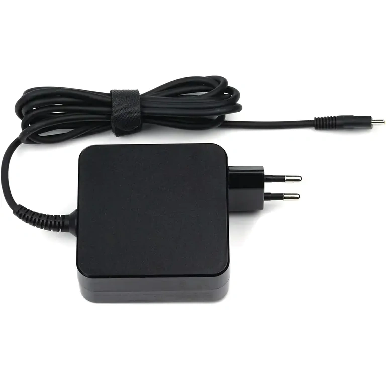 USB-C lādētājs ar pārsprieguma un īssavienojuma aizsardzību