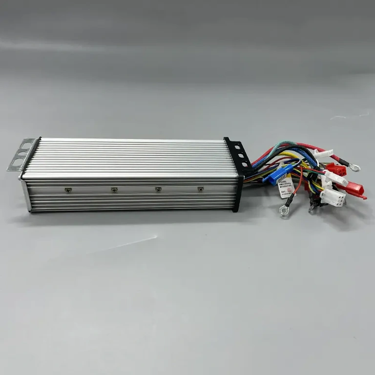 Citycoco kontroliera uzlabojums līdz 3000W Kontroliera uzlabojums Citycoco un Harley skūteriem ar lielu jaudu