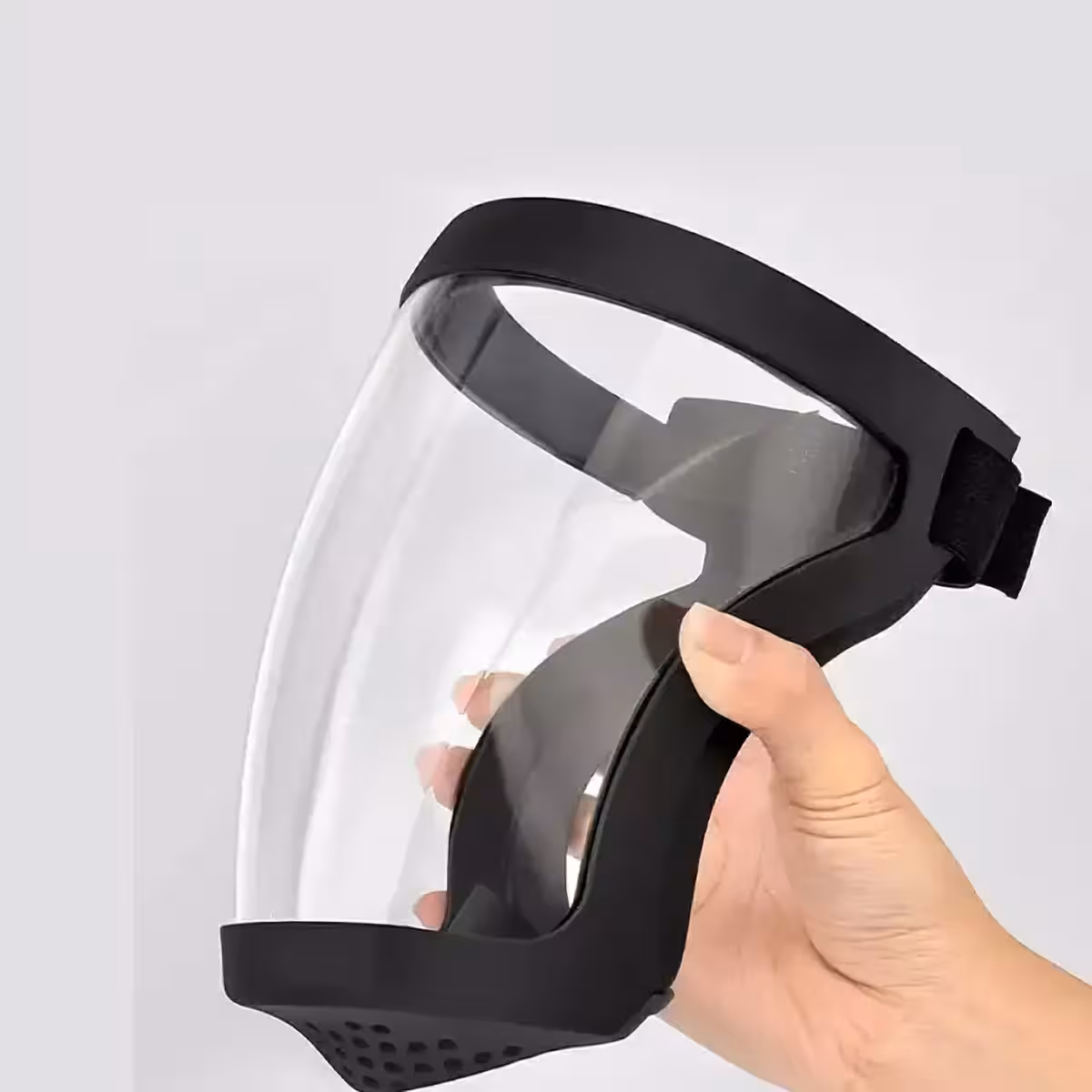 Tuvplāns uz sejas aizsargmaskas ar caurspīdīgu policarbonāta vizieri