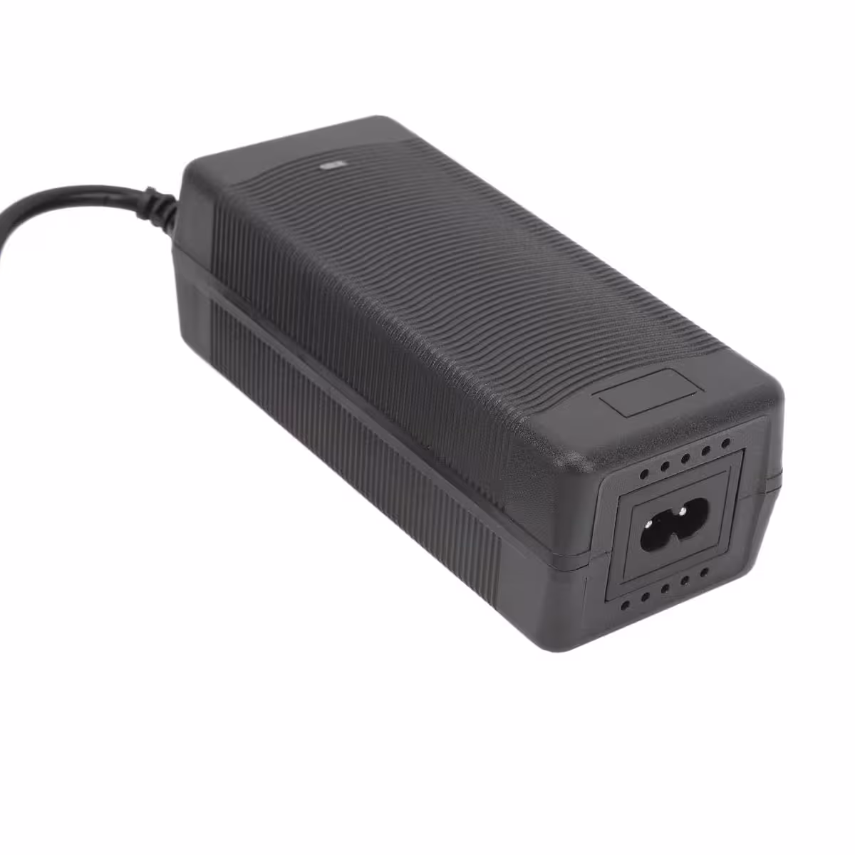 52V–58,8V 2A lādētājs ar 8mm koaksiālo spraudni, saderīgs ar skrejriteņiem un skuterēm