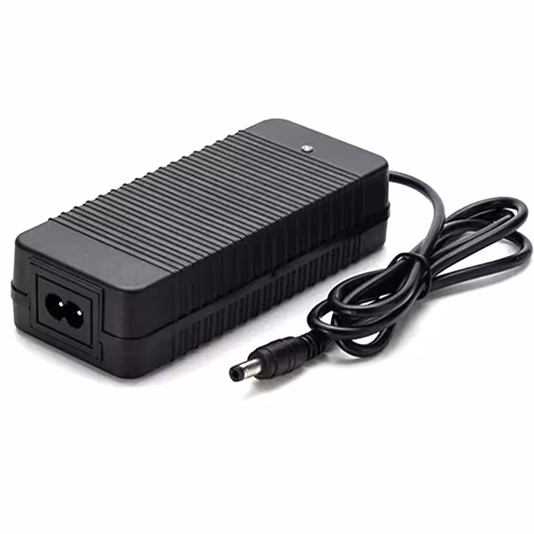 Li-Ion lādētājs 21V 2A akumulatoriem 18650, 18V un BMS 5S