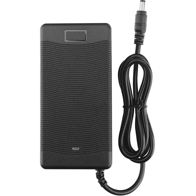 21V 2A Li-Ion lādētājs – sarkans LED uzlādei, zaļš, kad 18V akumulators pilnībā uzlādēts, ar BMS 5S