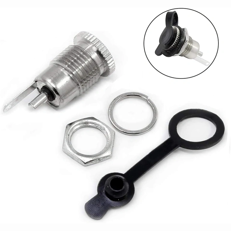 Komplekts 5 DC 12V 5,5x2,1 mm spraudņu – iepakojums