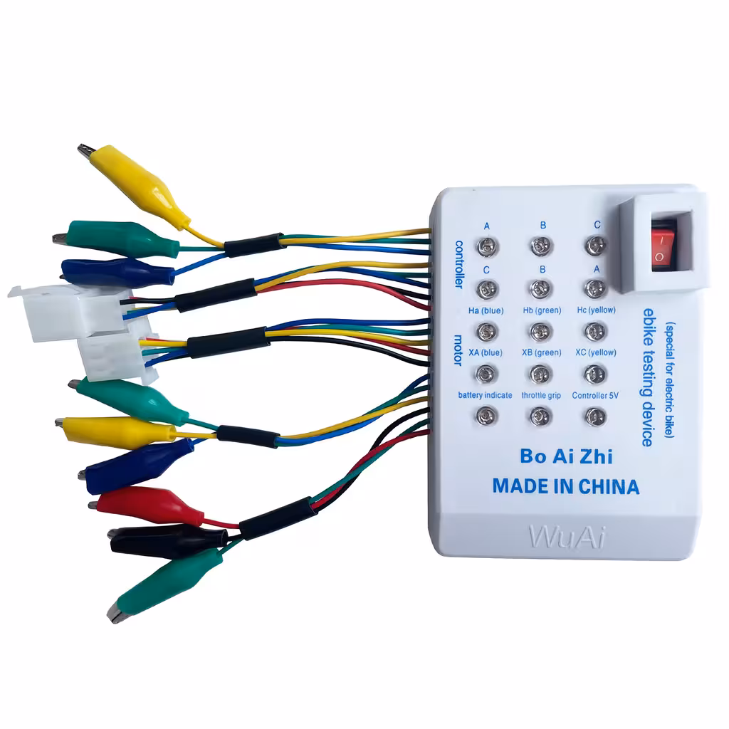 Universālā velosipēda un elektriskās skrejriteņa testera priekšskats